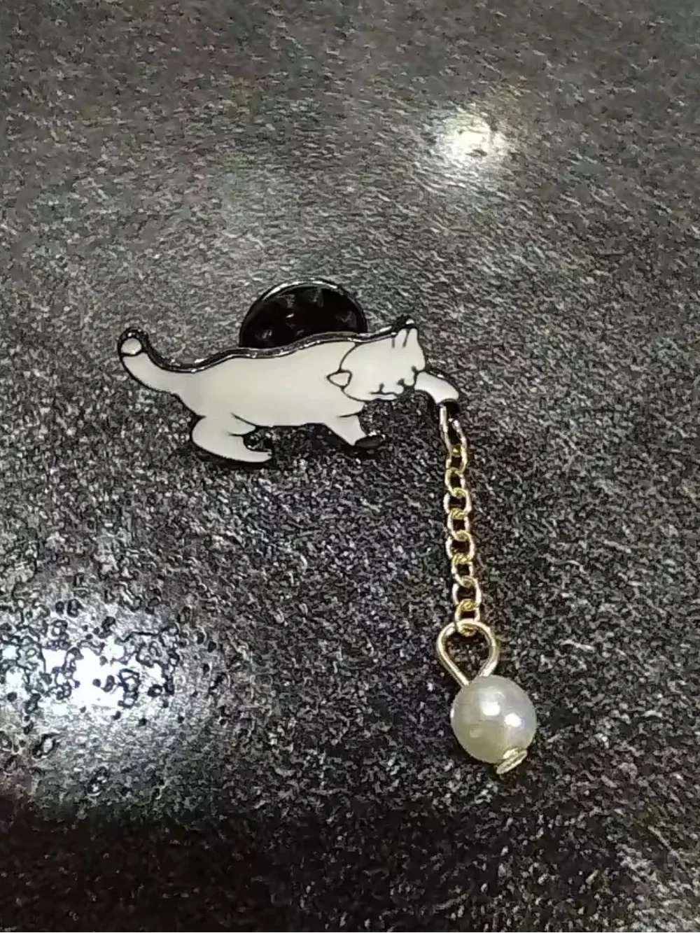 Anthropologie White Cat Enamel Brooch with Gold Tone Chain and Pearl